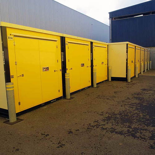 External lockups in Chelmsford Driveup lockups Big Yellow