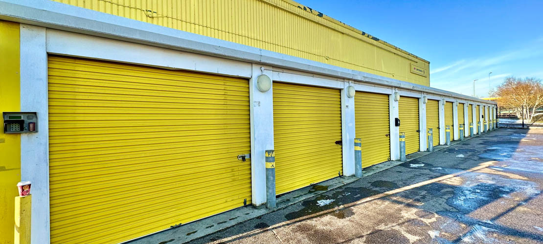 External lockups in Dagenham Driveup lockups Big Yellow