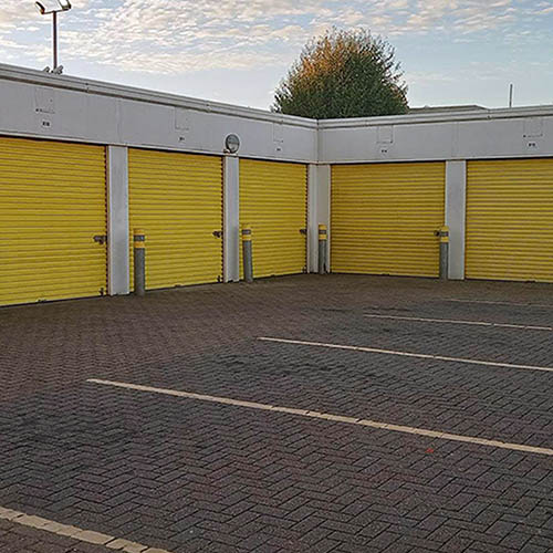 External lockups to rent Driveup lockups Big Yellow