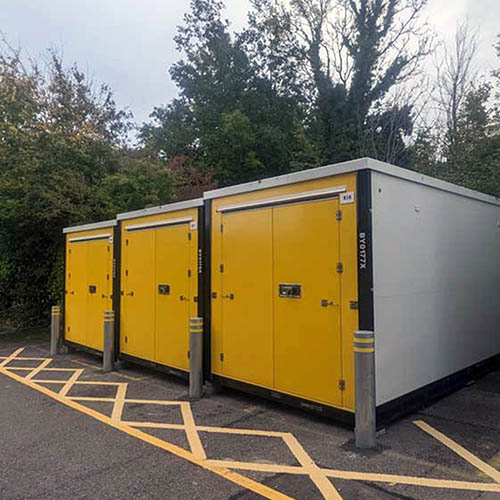 External lockups in Tunbridge Wells Driveup lockups Big Yellow