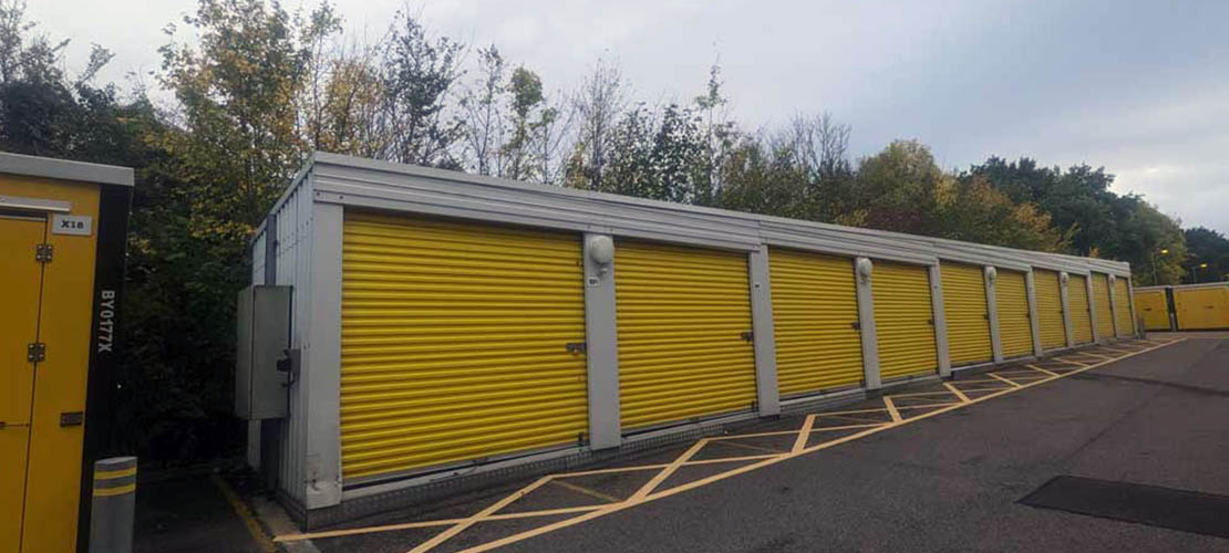 External lockups in Tunbridge Wells Driveup lockups Big Yellow