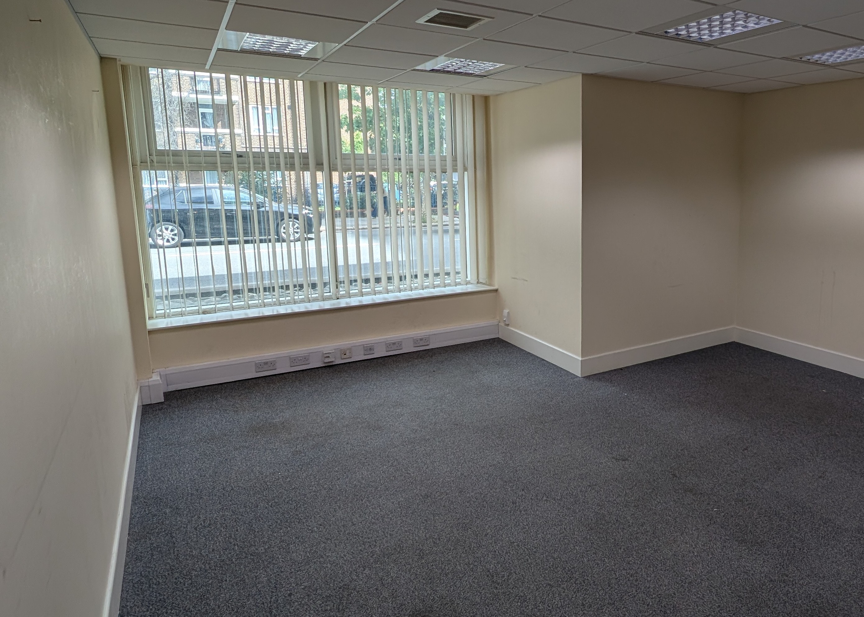 Kennington Offices 01